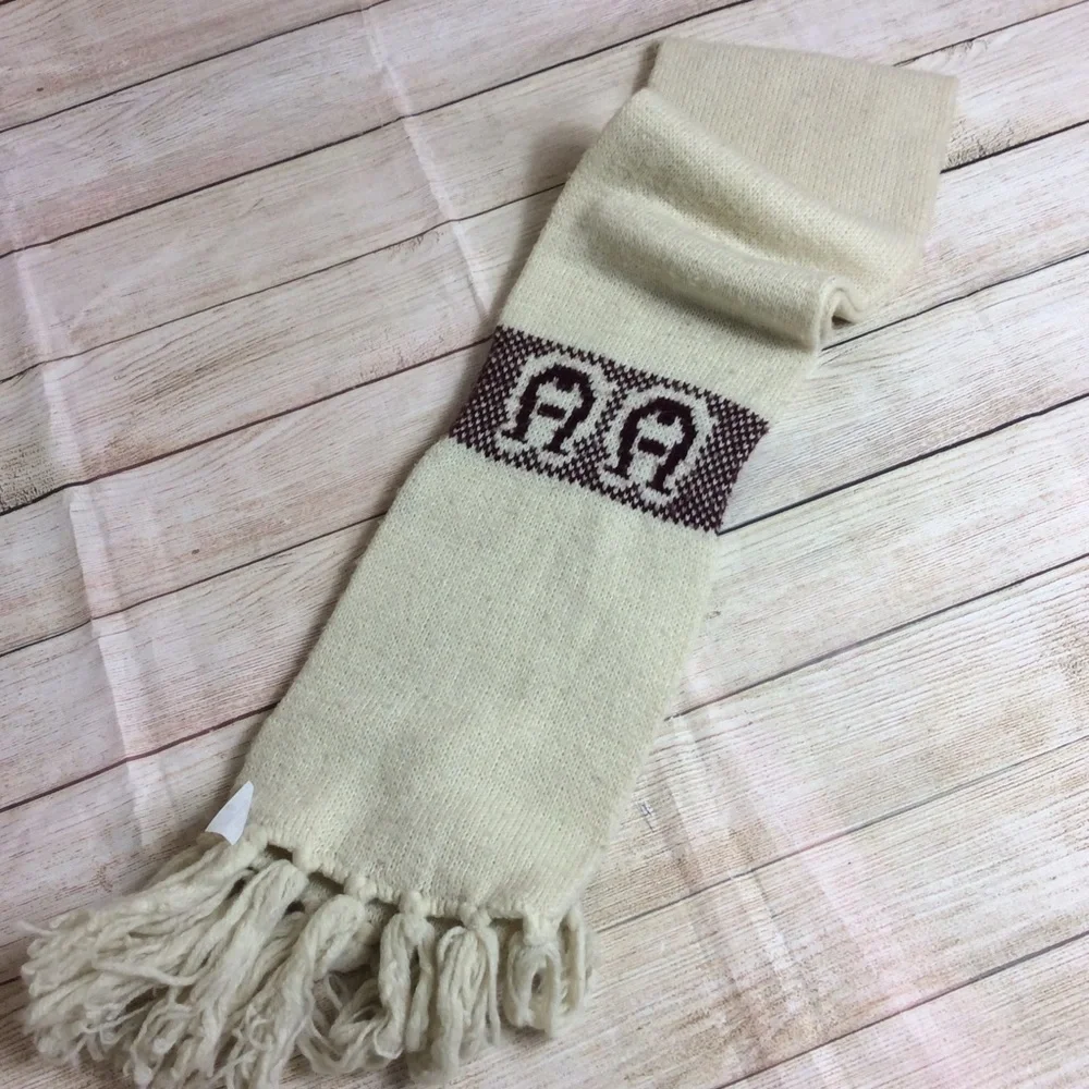 70s/80s Etienne Aigner knit cream scarf. Vintage